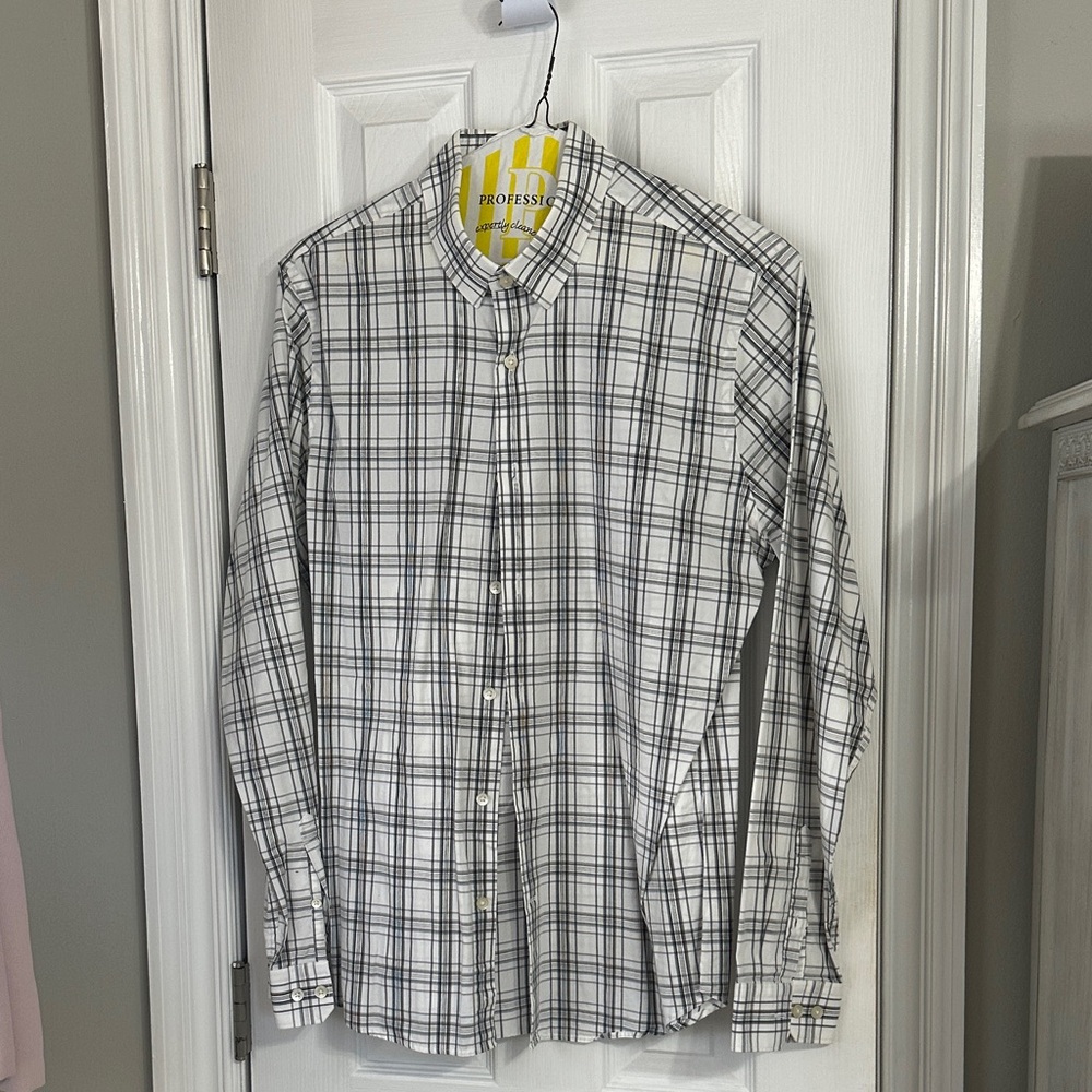 Express White and Black Plaid Casual button down Shirt